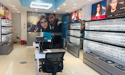 Om Opticals - Cover photo