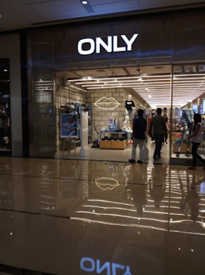 Only - Logo