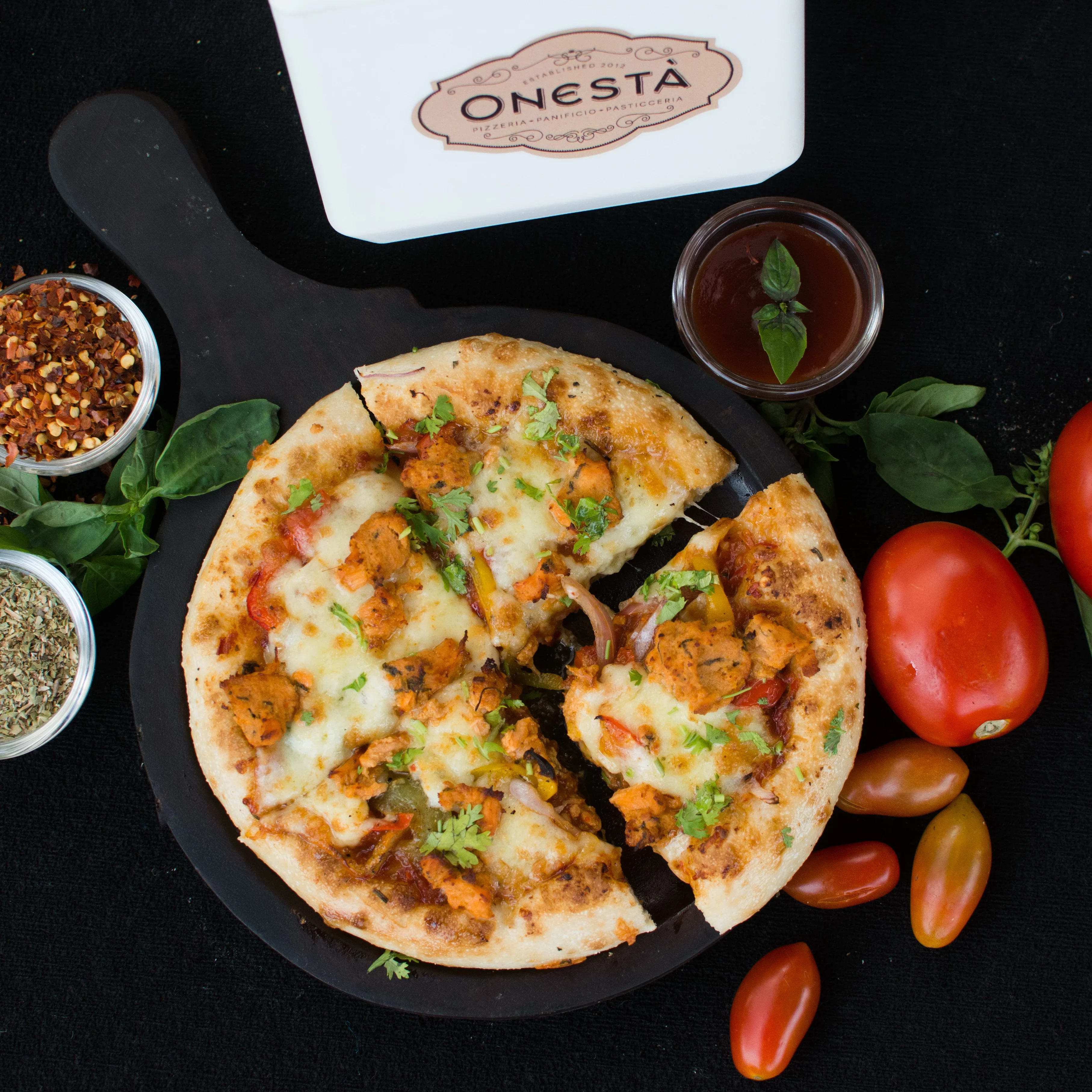 ONESTA - Logo