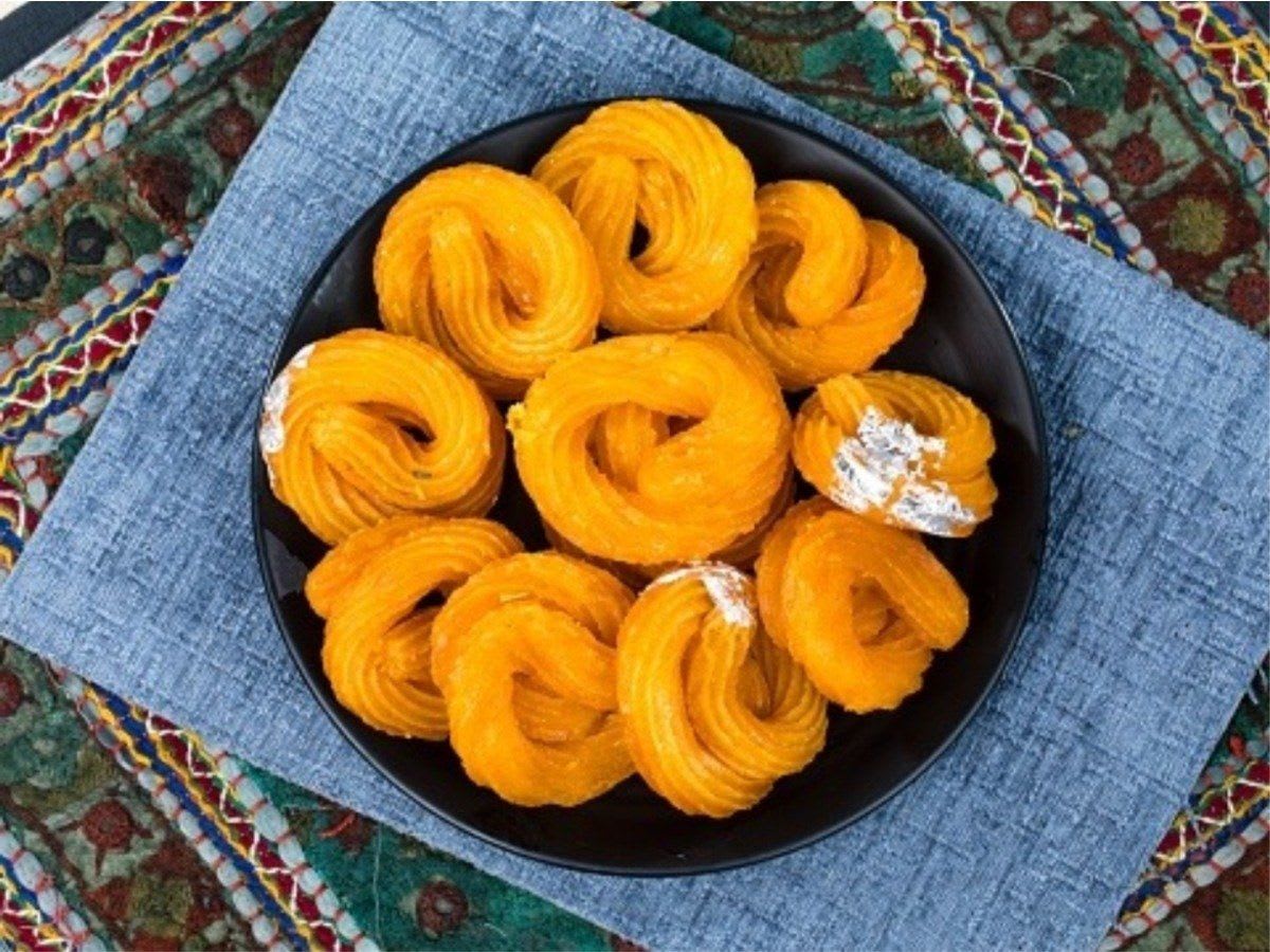 ORIGINAL NELLAI PERIYA LALA CORNER SWEETS - Logo