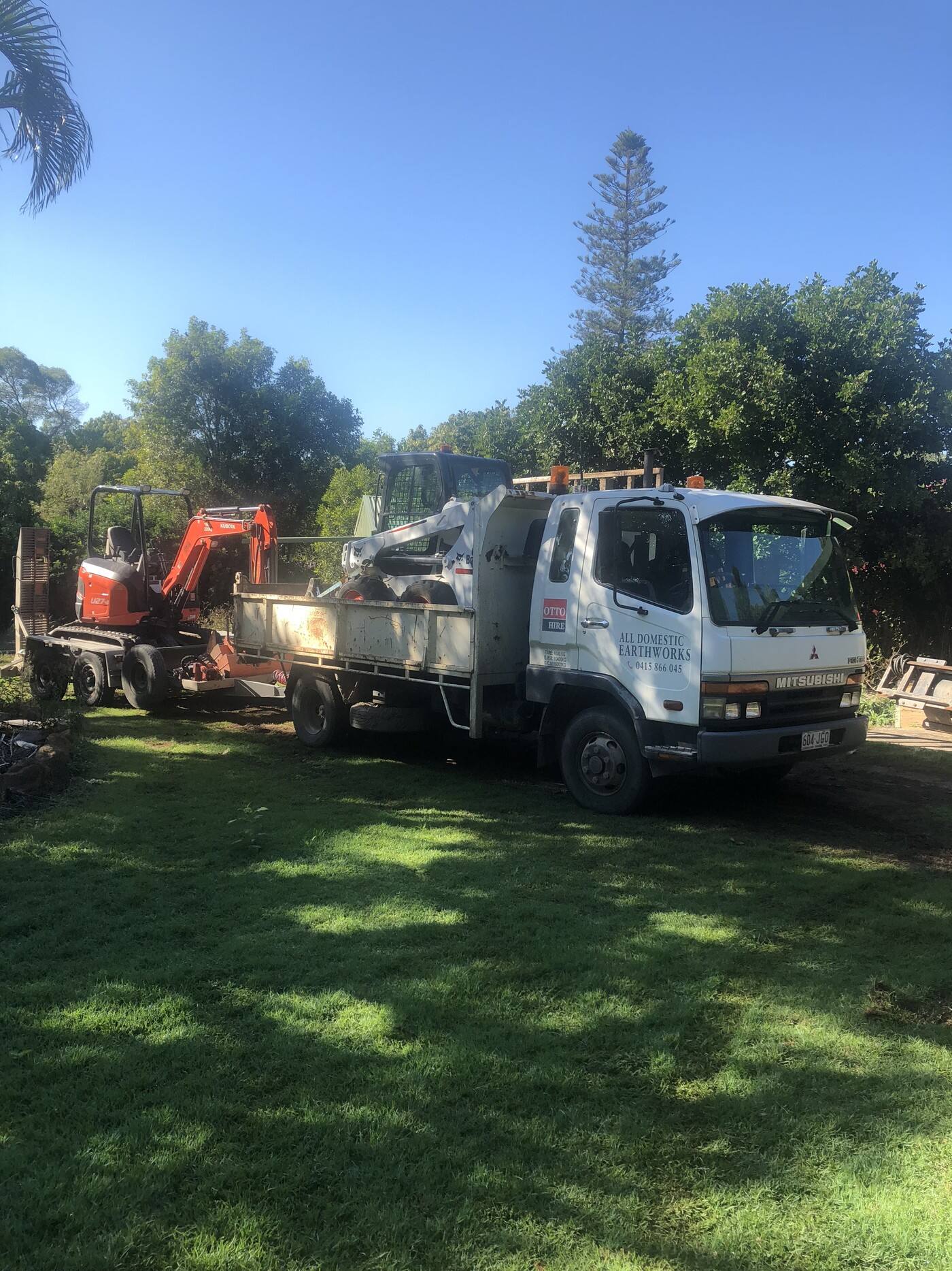 OTTO HIRE - Cover photo