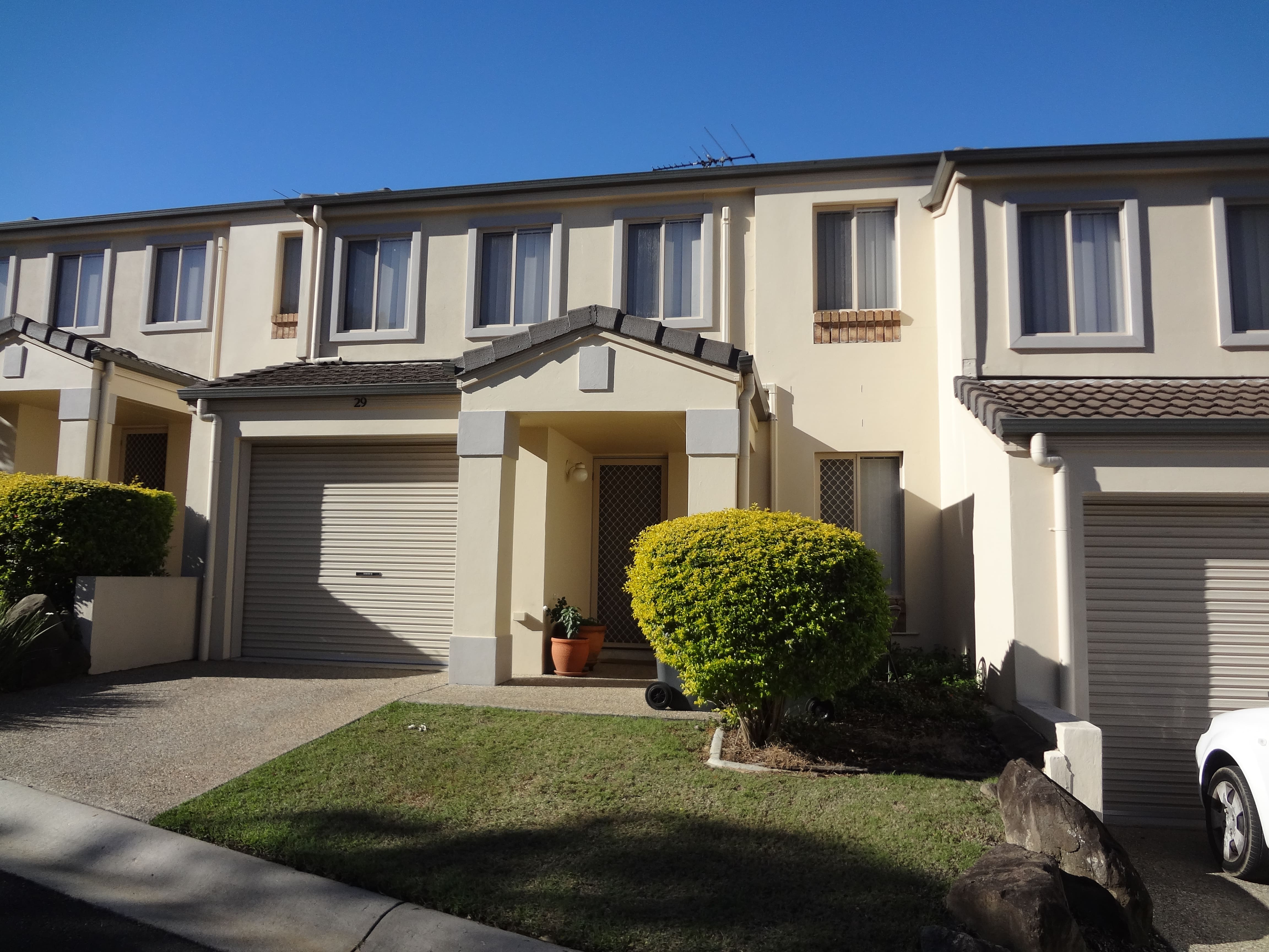 Oxley Rise Estate - Cover photo