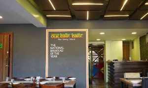 Oye Balle Balle - Logo
