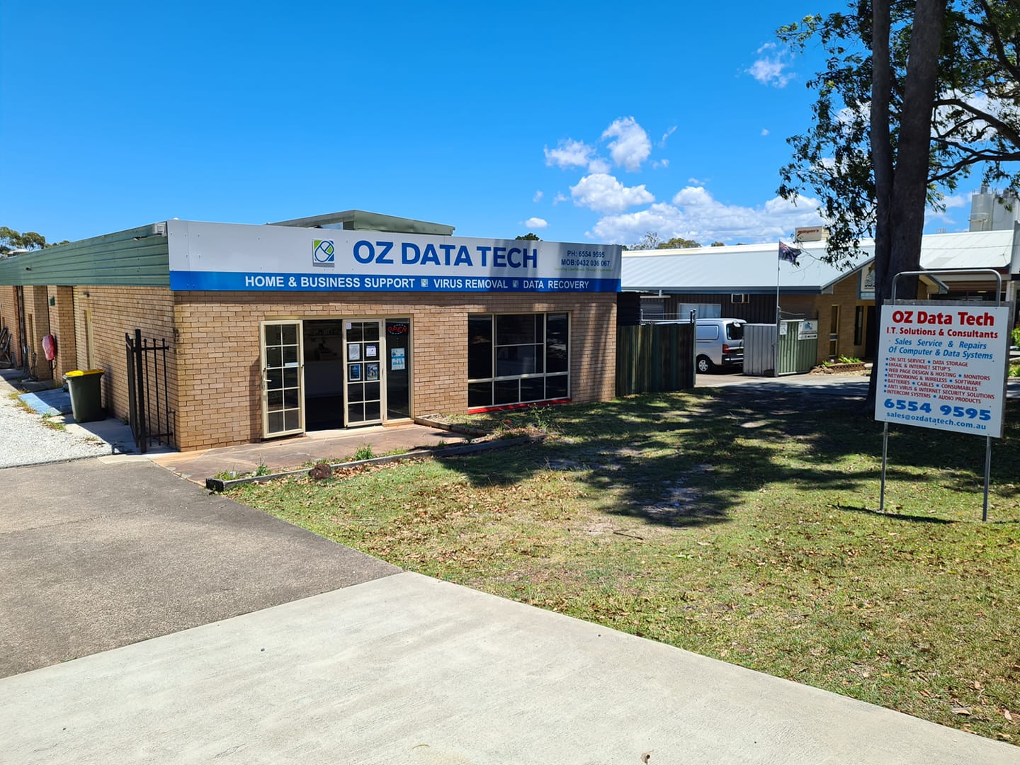 Oz Data Tech - Logo