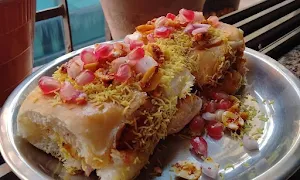 Padhi Likhi Dabeli - Cover photo