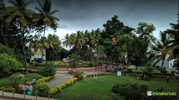 Padmashri Vikhe Patil College of Arts, Science and Comm - Logo