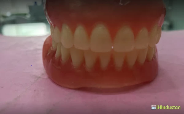 PADUMAI DENTAL CLINIC - Logo