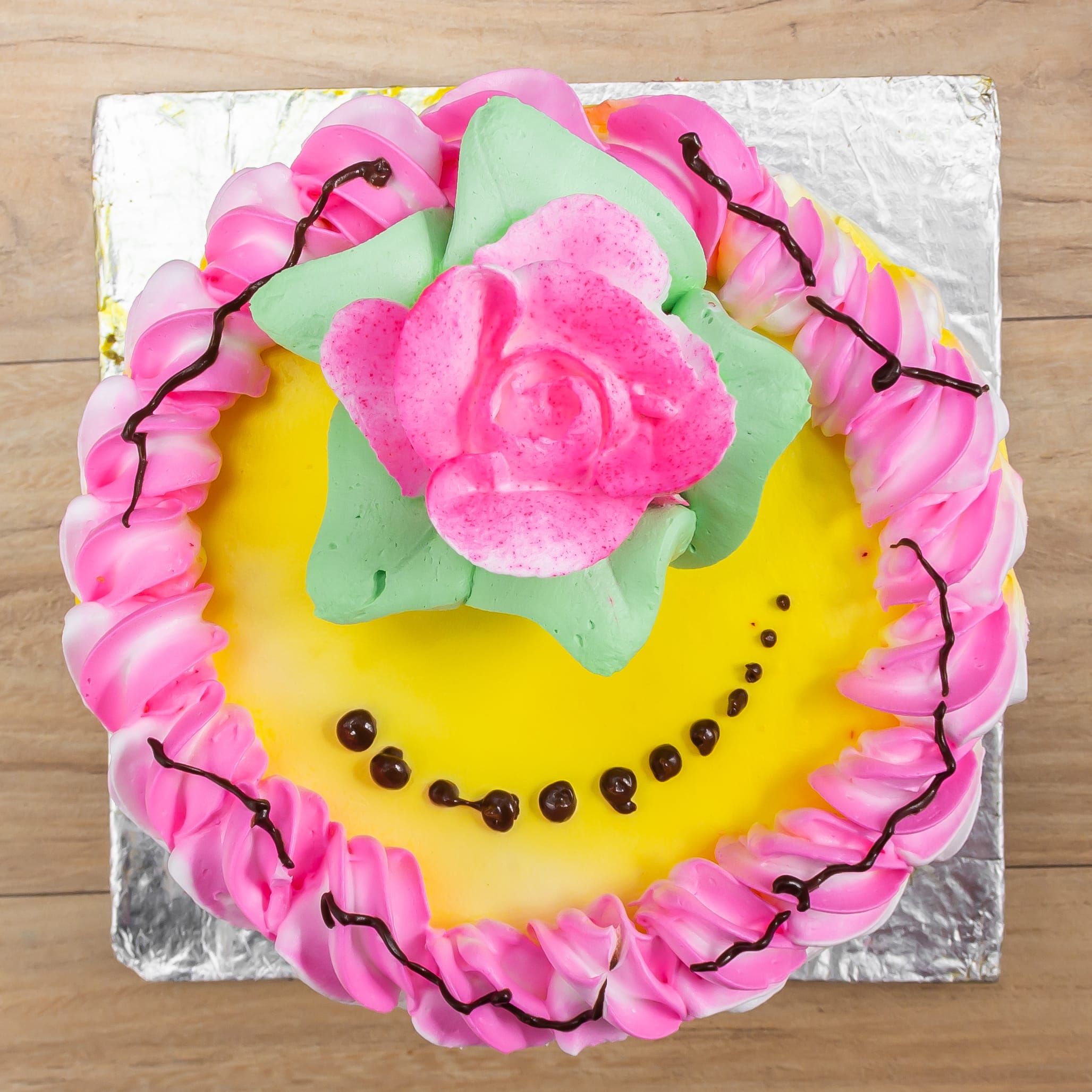 Pahuja'S Bakers - Logo