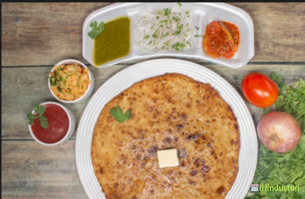 Pandit Ji Parantha Hut - Logo