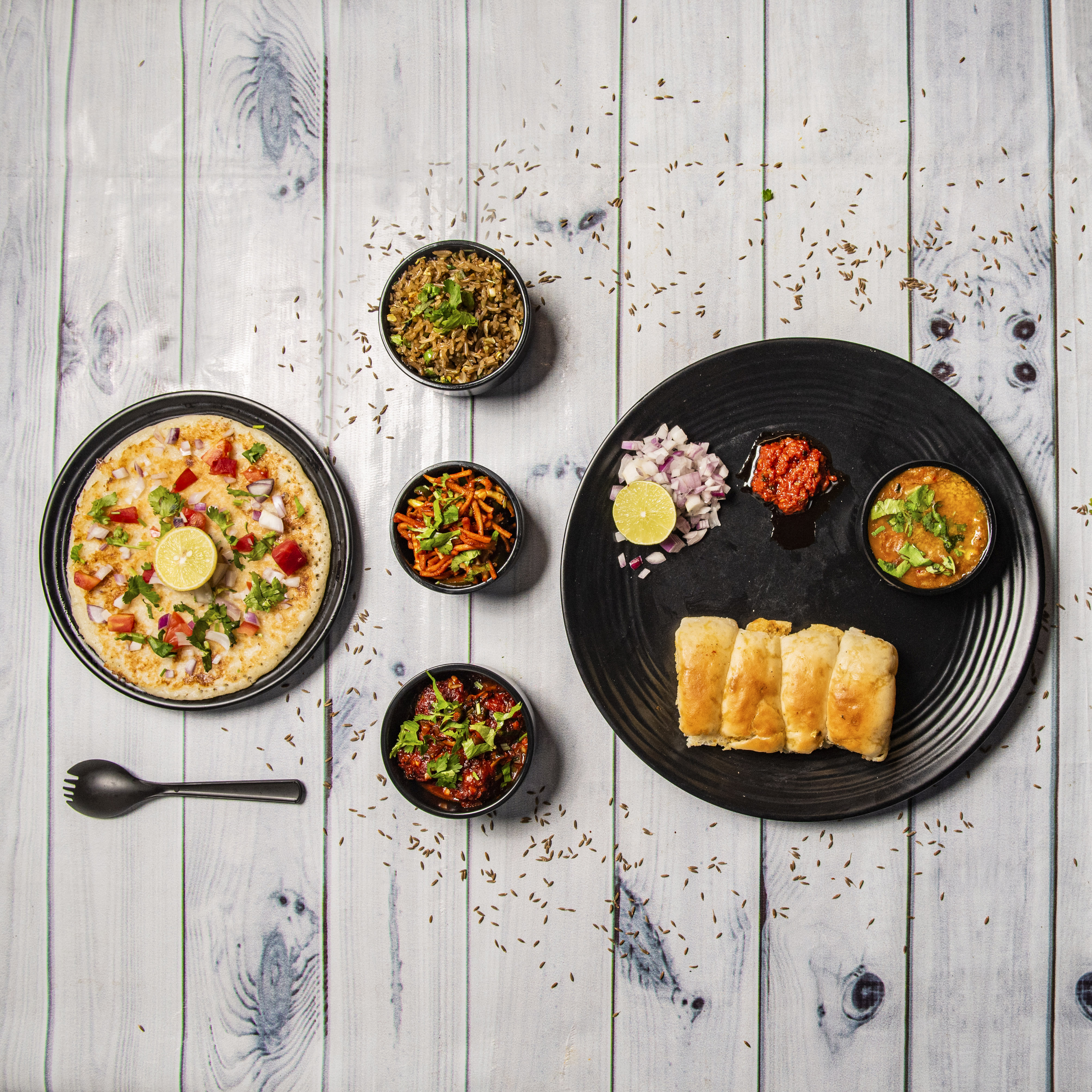Pandit Pav Bhaji And Fast Food - Logo