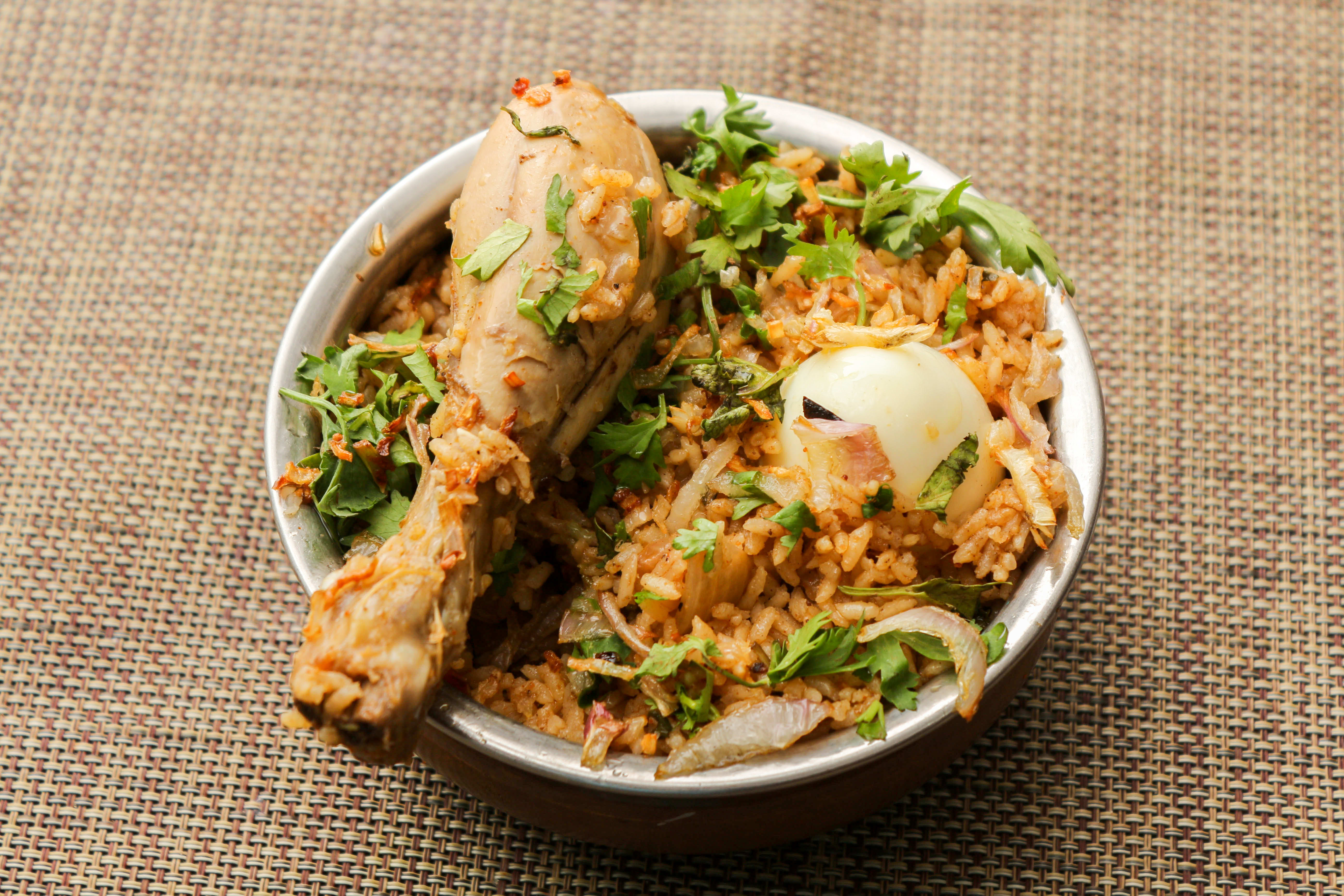 Pandiyanadu Restaurant - Logo