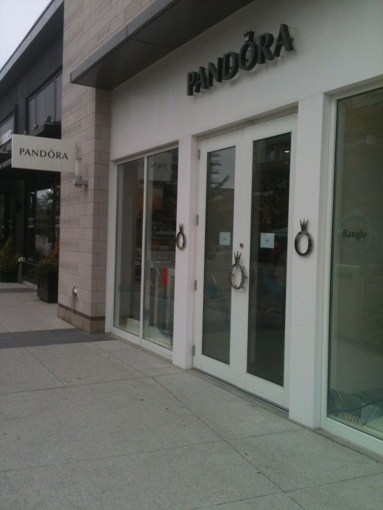 Pandora Shops On Don Mills - Logo