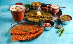 Paratha Box - Logo