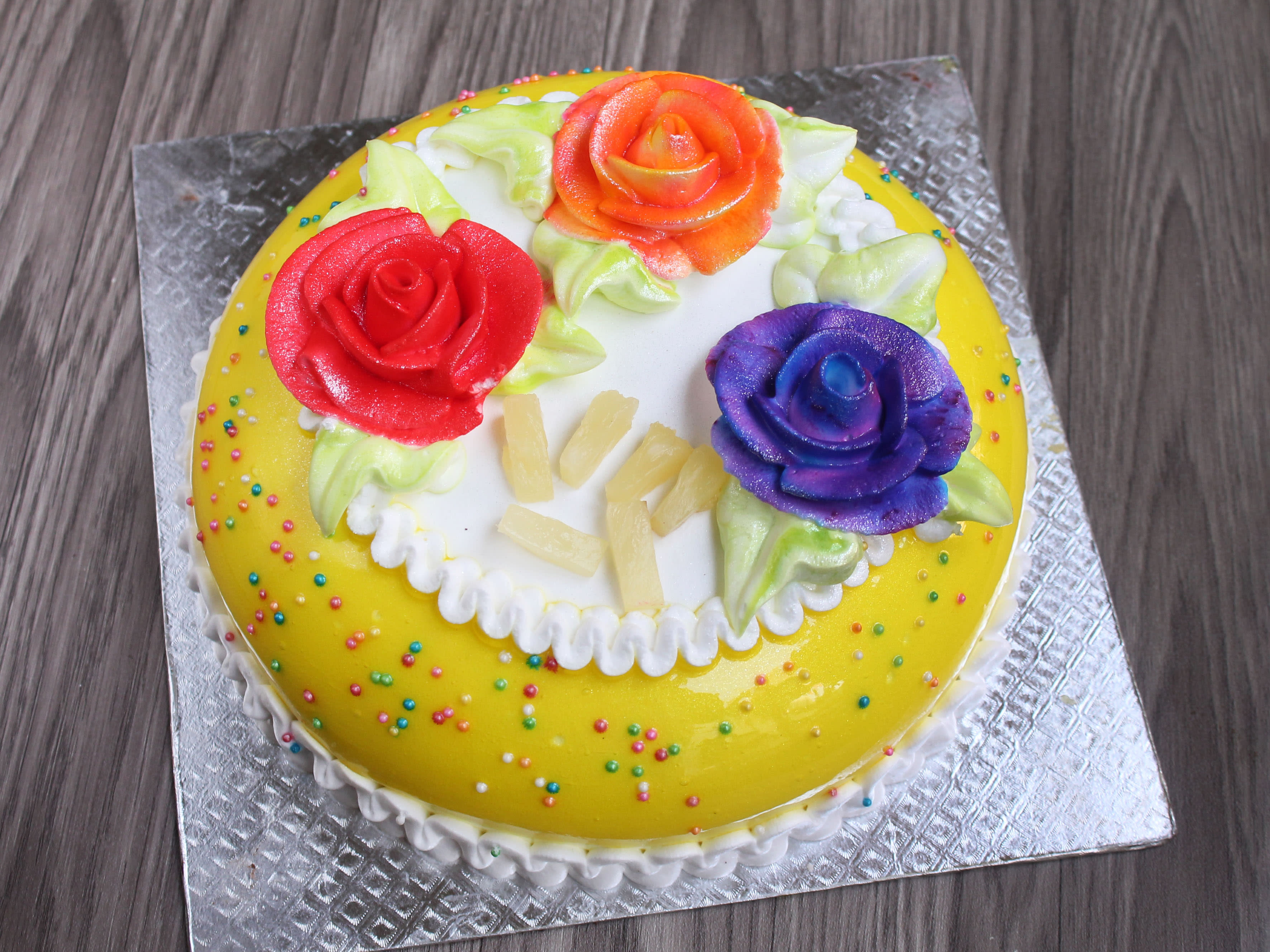 Paramount's Cake Shop - Logo