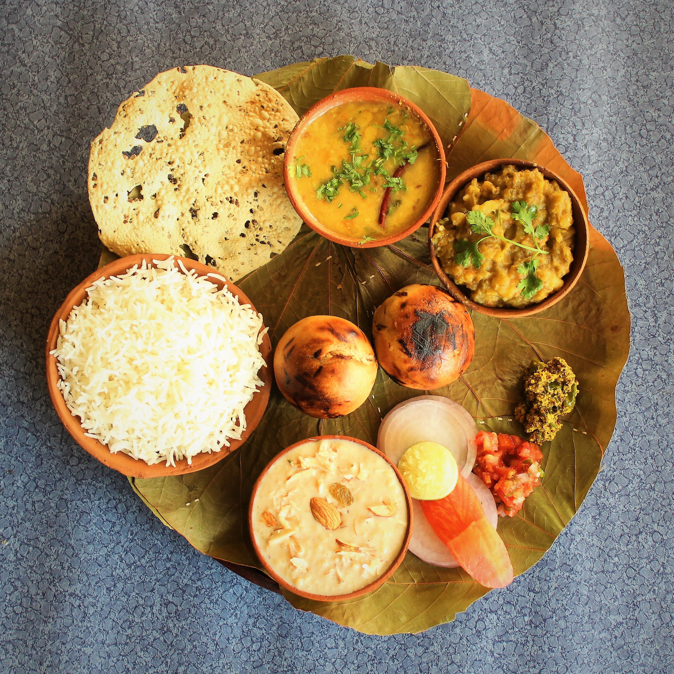 Parampara Baati Chokha - Logo