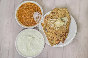 Parantha Wala - Logo
