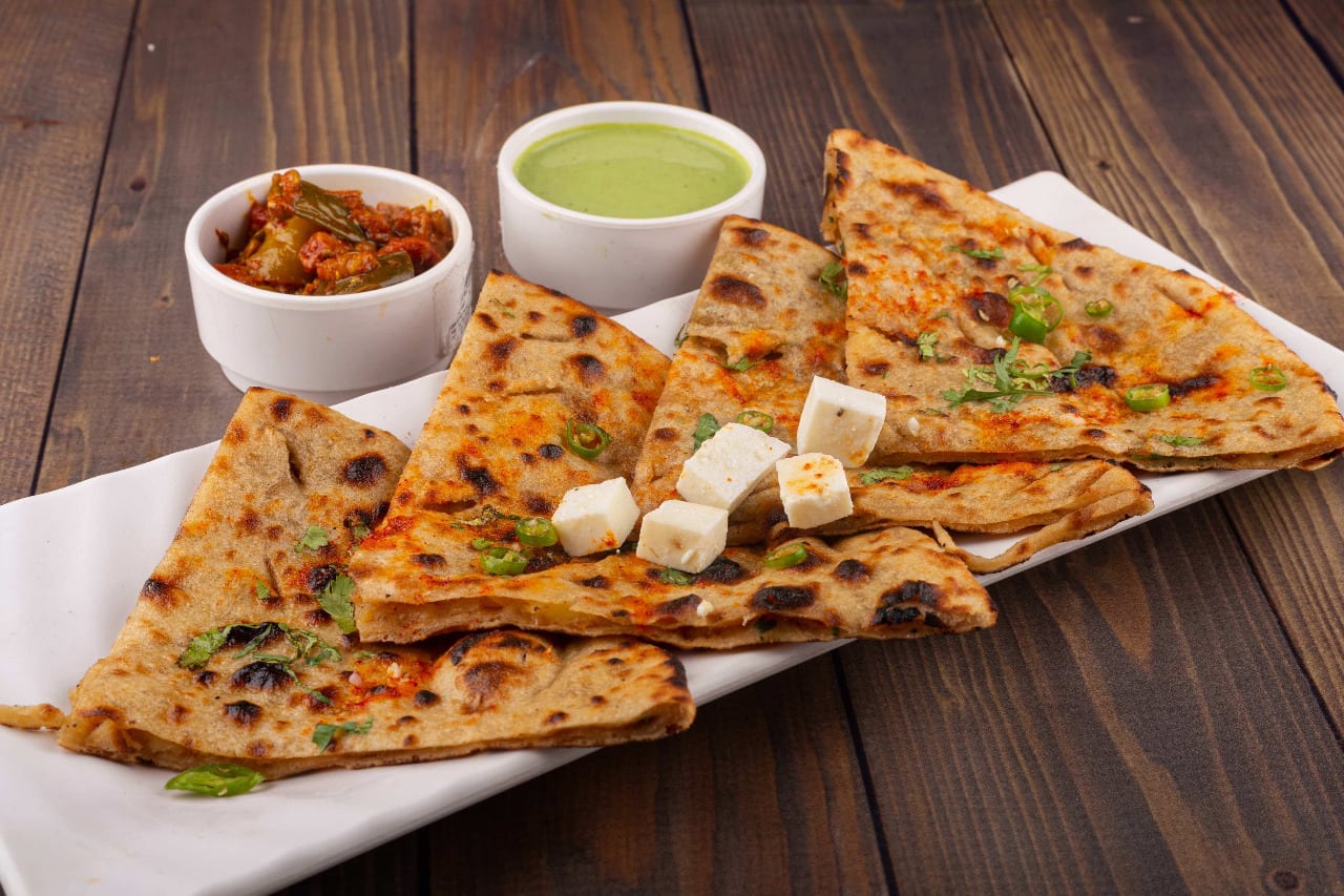 Paratha All day - Logo