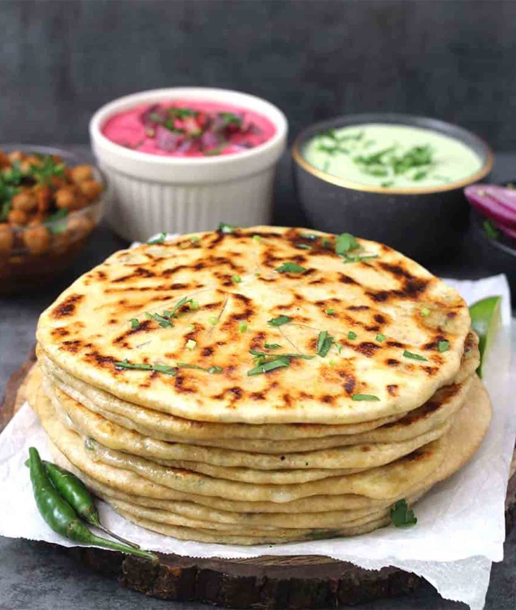 PARATHA MANIA - Logo