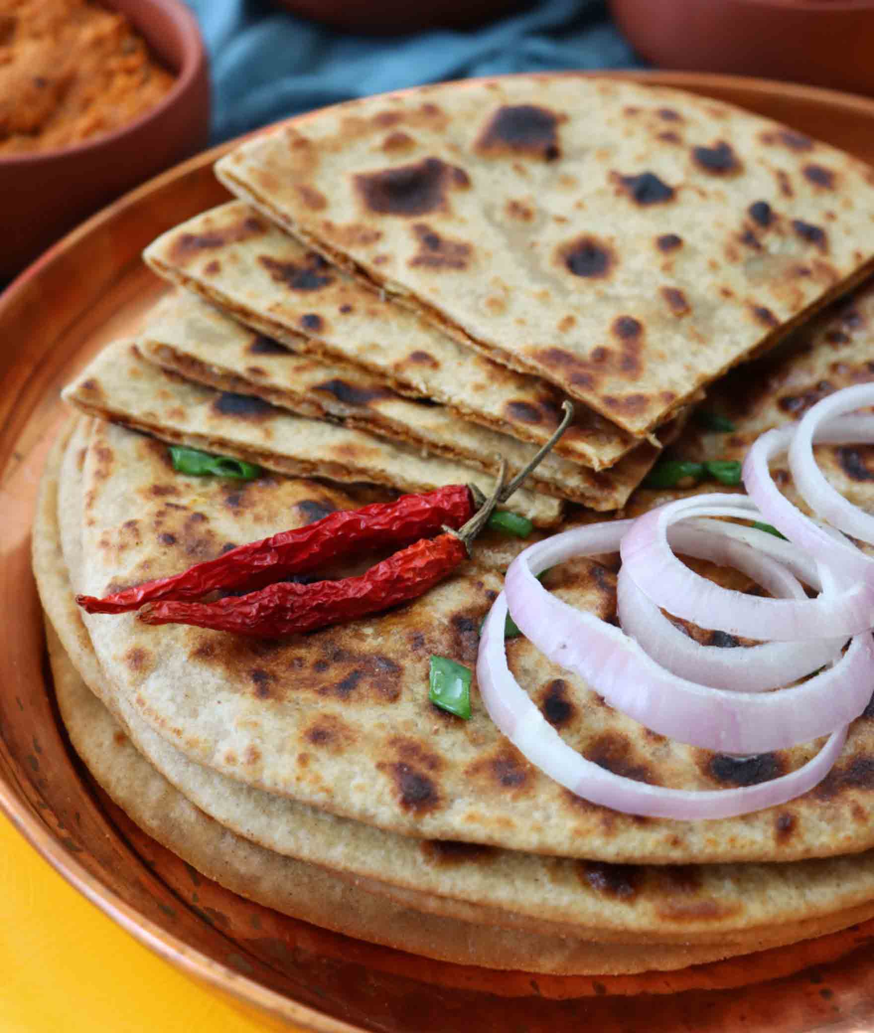 Paratha Pundit - Logo