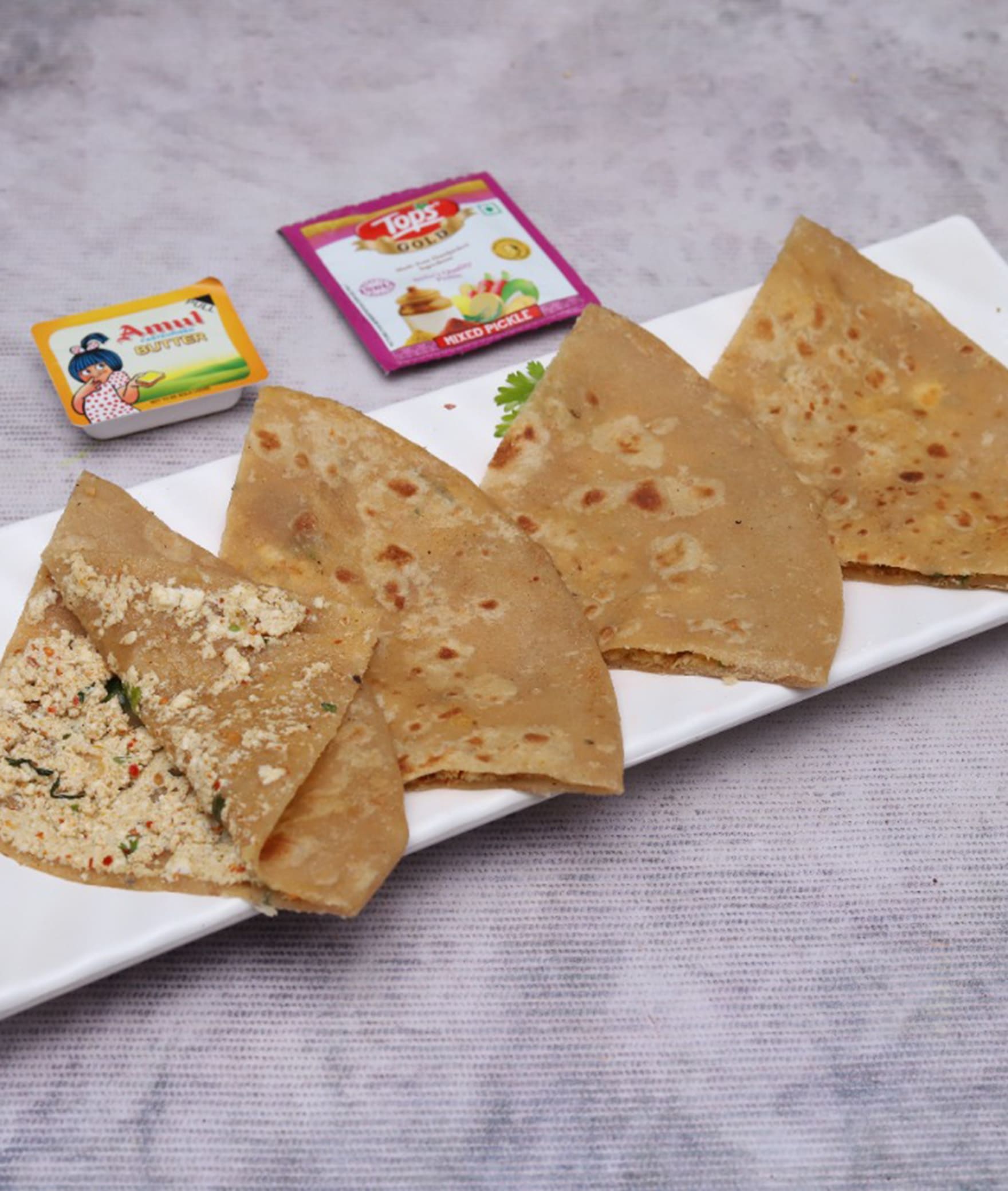 Paratha Wala - Logo