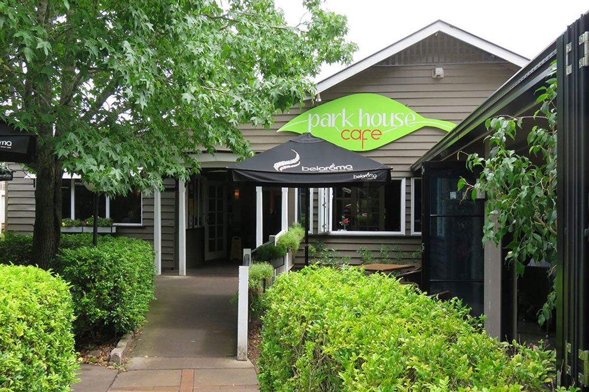 Park House Cafe & Restaurant - Logo
