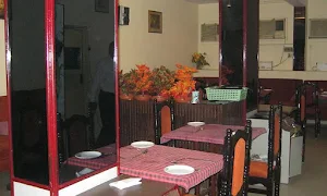 Park View Restaurant - Logo