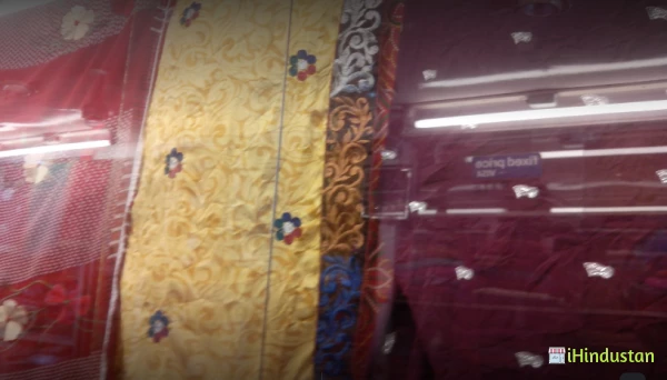 Parnami sarees - Logo