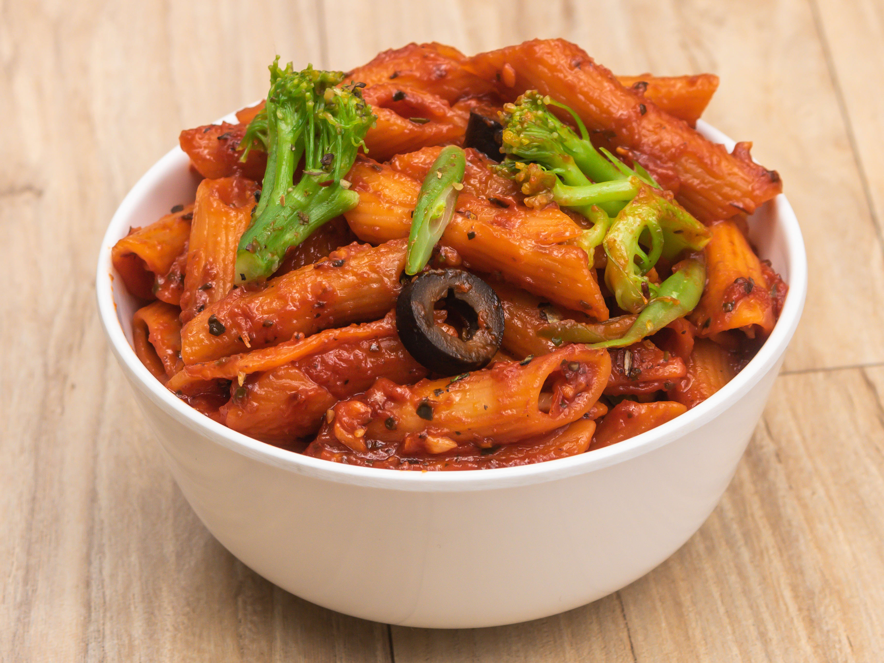Party Time Pasta - Logo