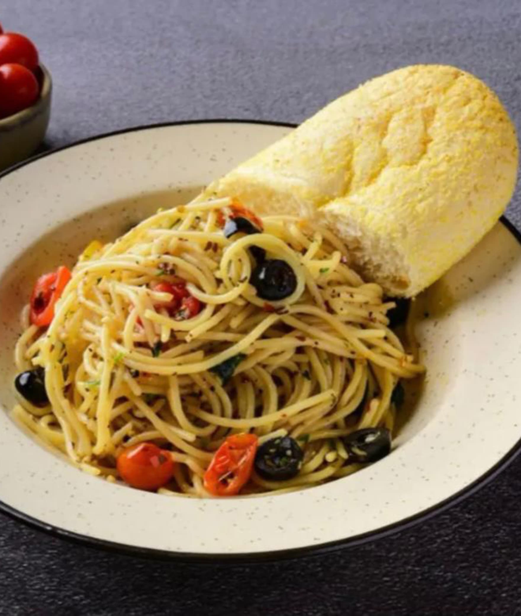 Pasta on my plate - Logo