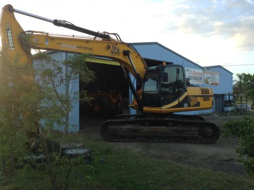 Pat McDonnell Earthmoving - Cover photo