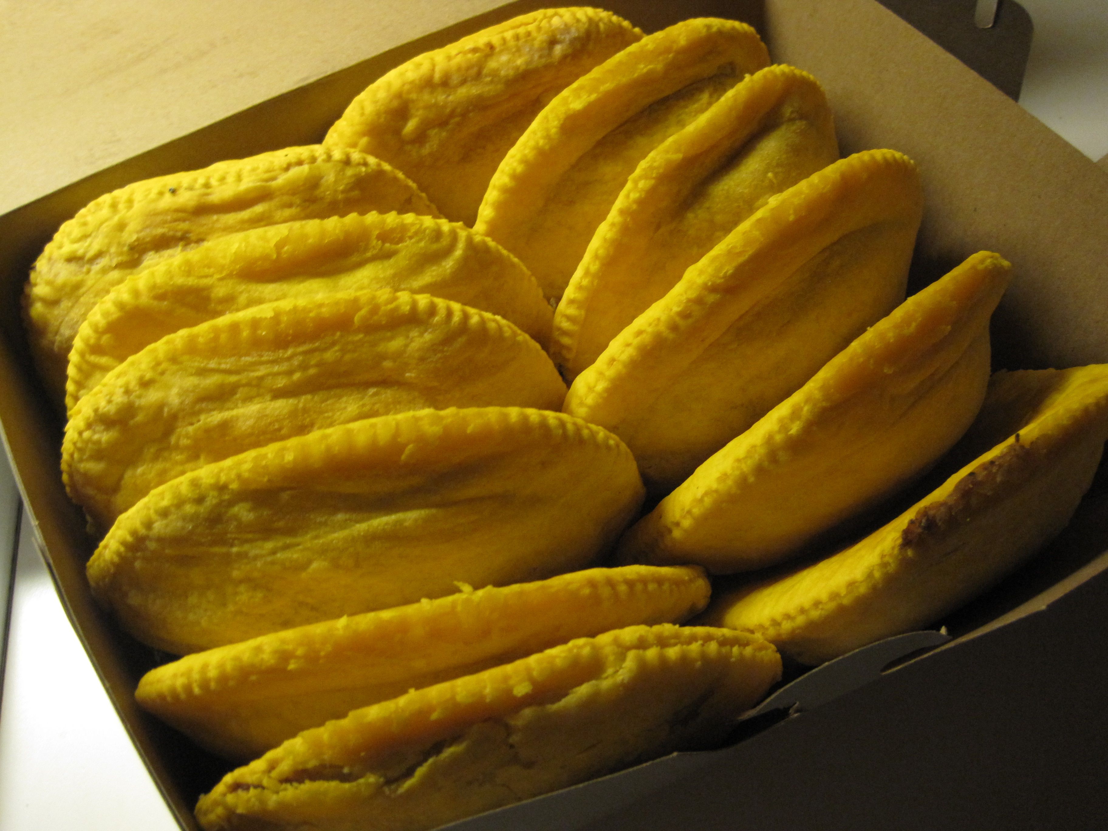 Pattie World Bakery - Logo