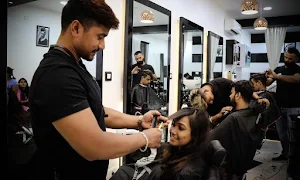 Paul Salon for Men & Women - Logo