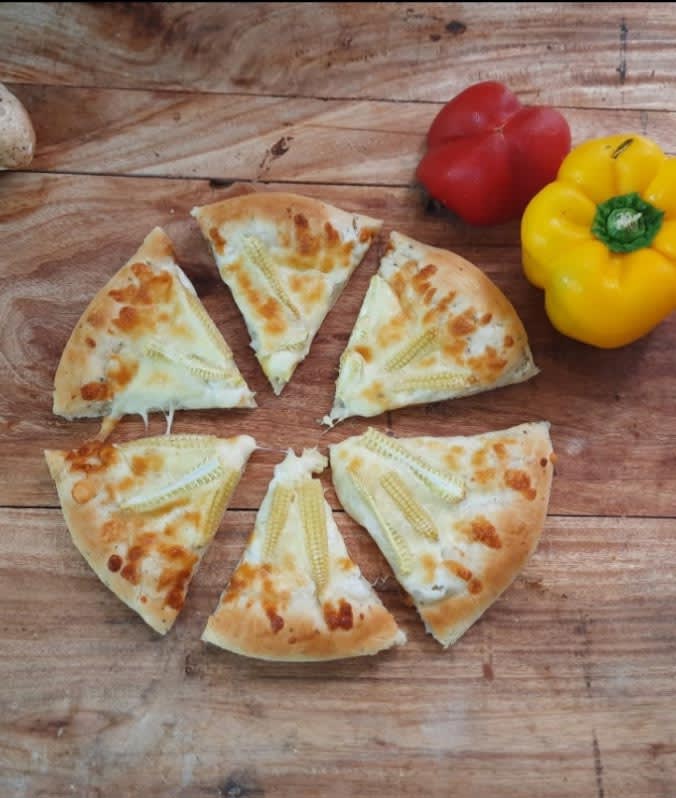 PEACE OUT PIZZA - Logo