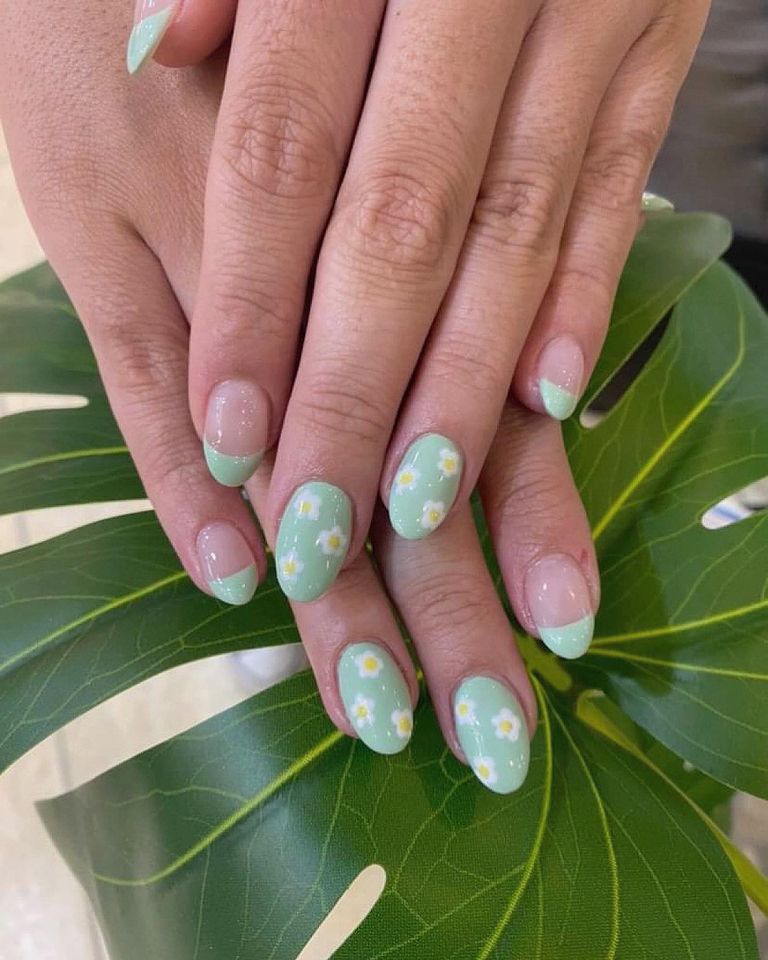 Pearl Nails Spa - Logo