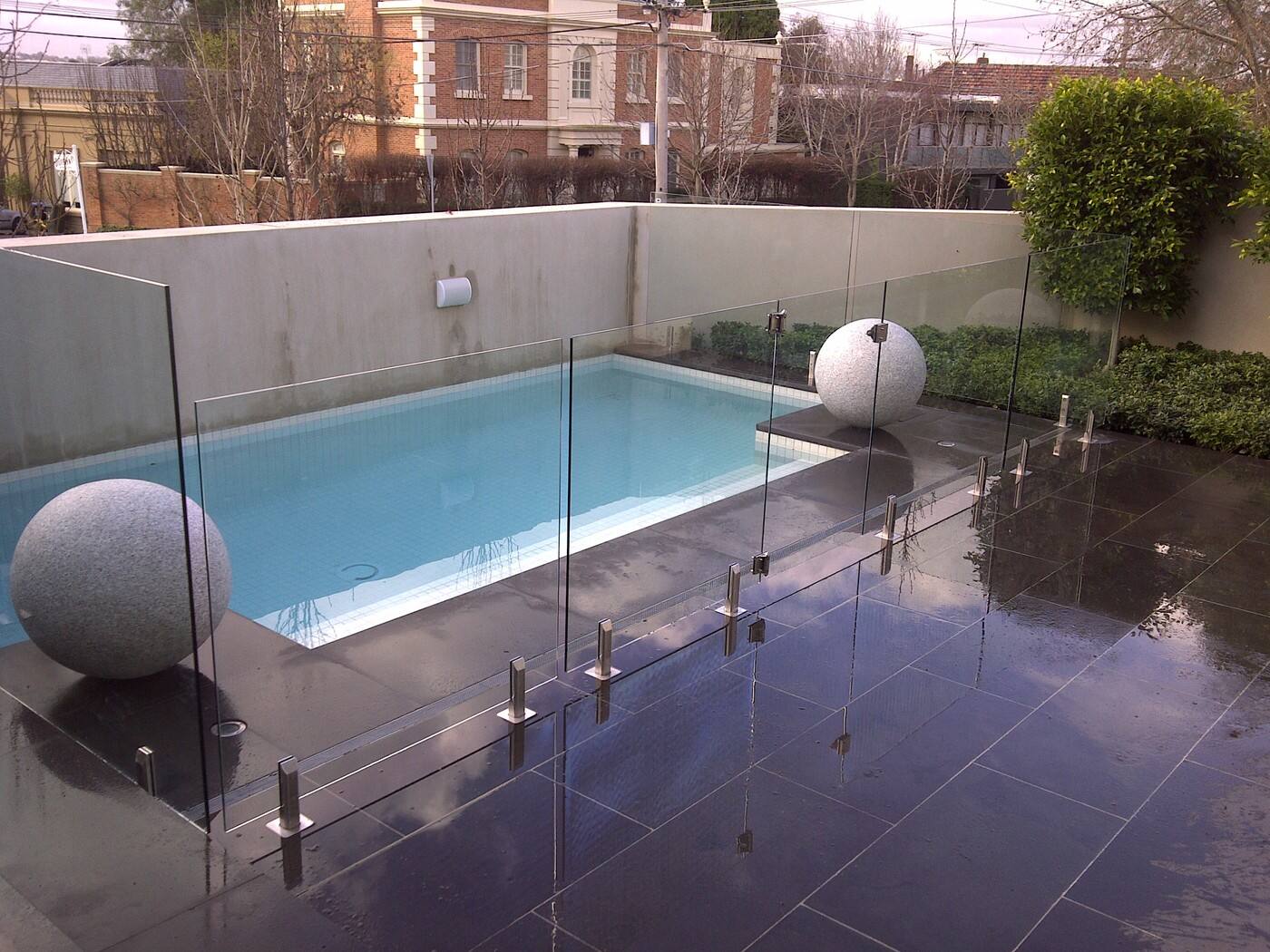 Peninsula Glass Balustrading and Pool Fencing - Logo