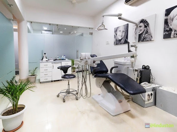 Perfect 32 Dental Clinic And Implant Centre - Logo