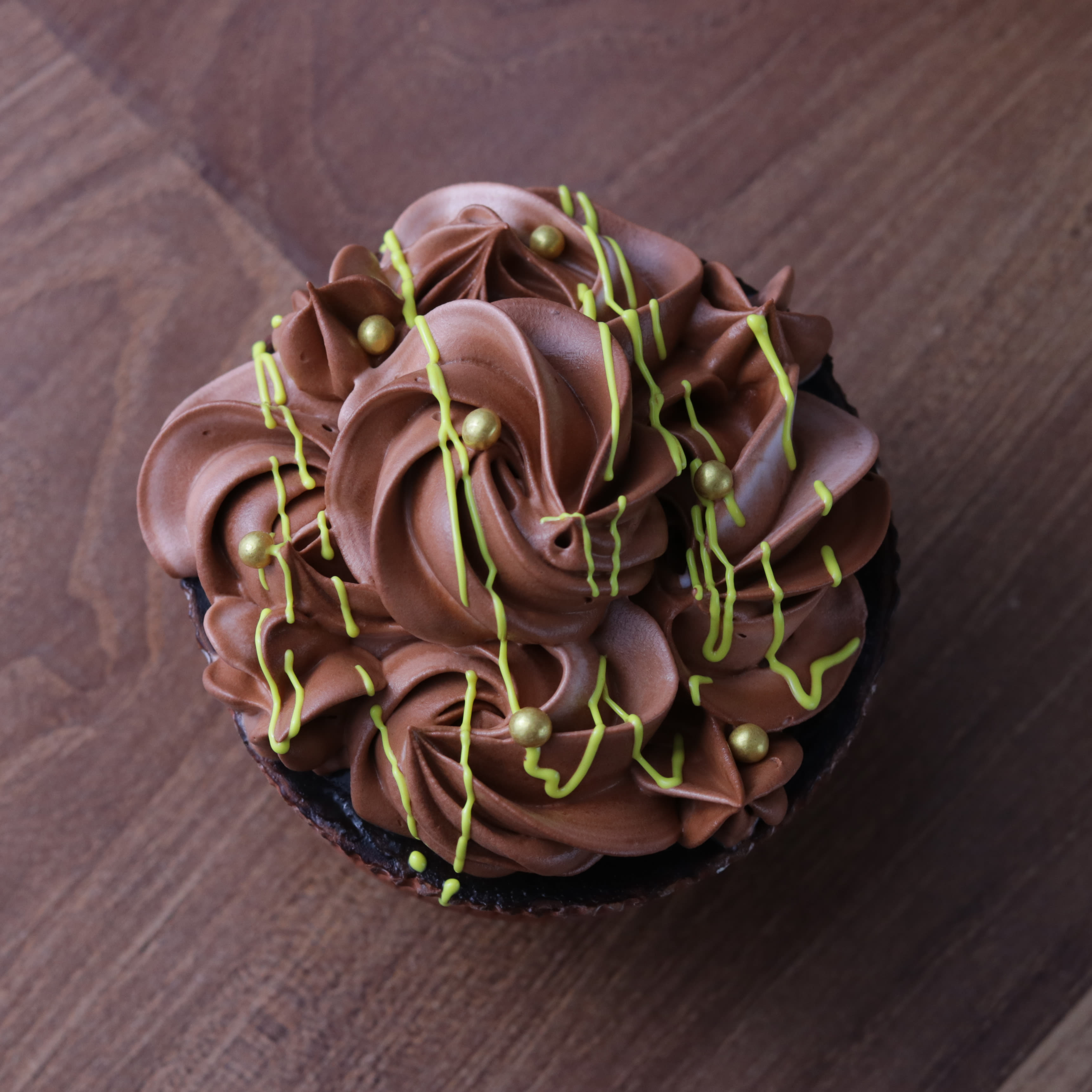 Petal Of Love And Cake - Logo