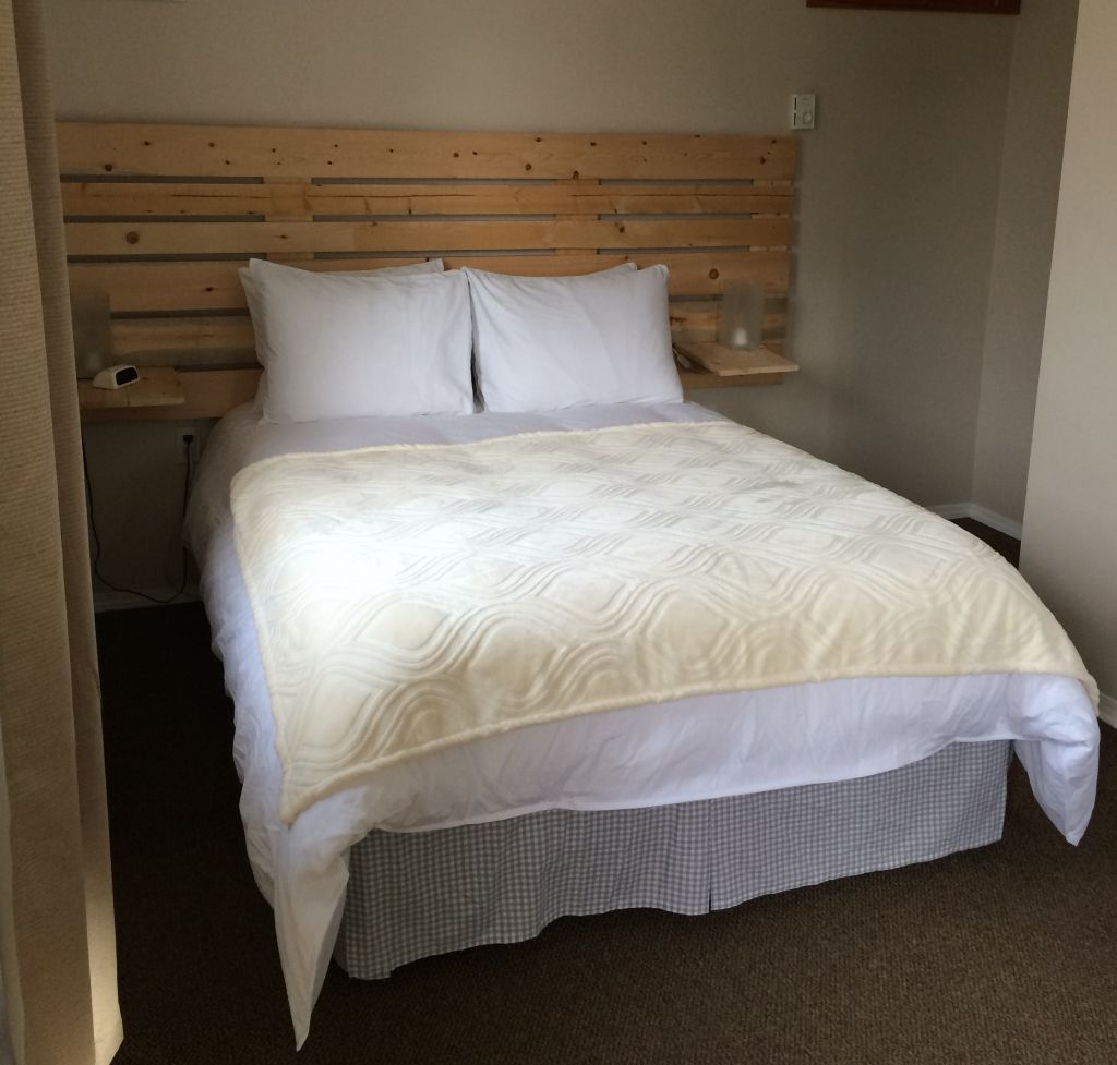 Pinewood Inn - Cover photo