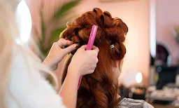 Pink Paradise Beauty Salon - Logo
