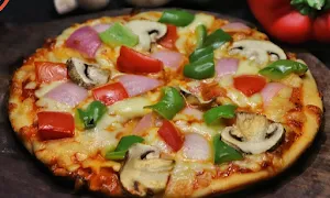 Pizza Charm - Cover photo