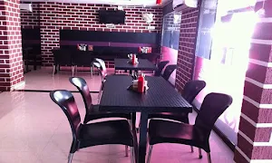 Pizza Lovers - Cover photo