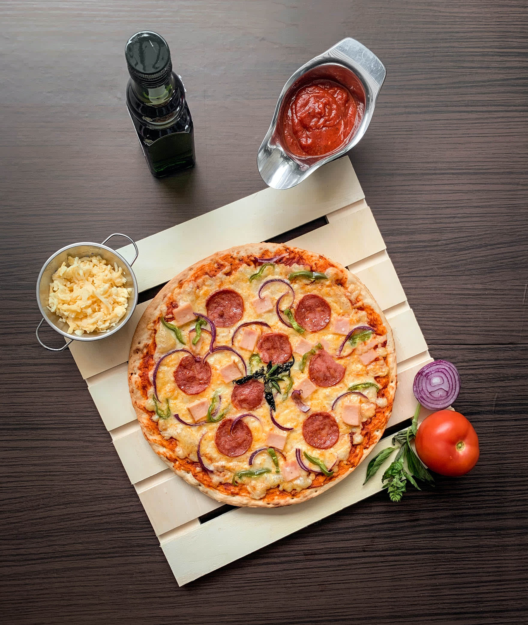 Pizza and Hugs - Logo