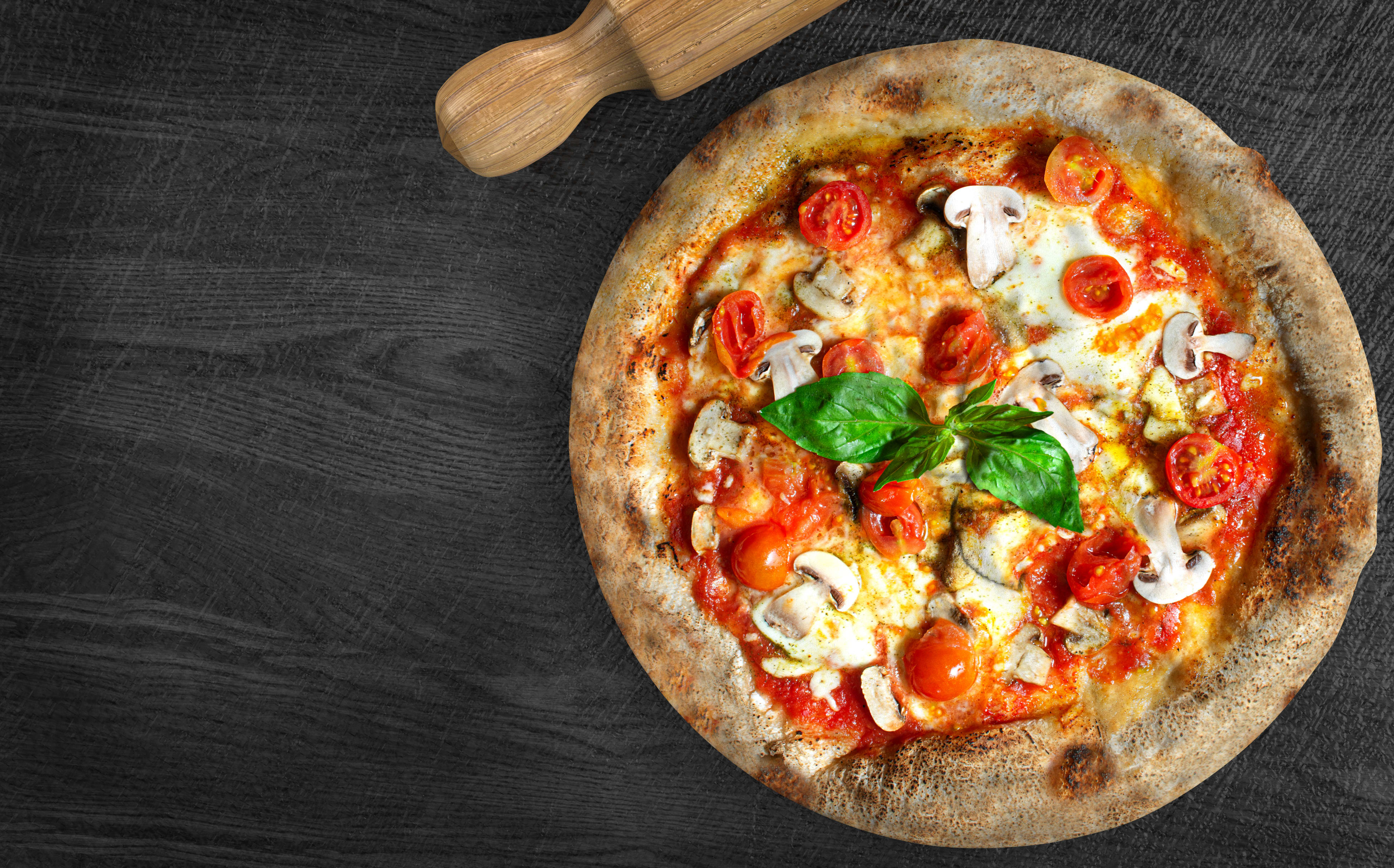 Pizza In Town - Logo