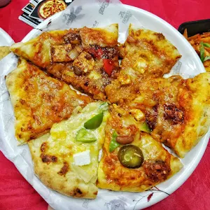 Pizzalicious - Logo