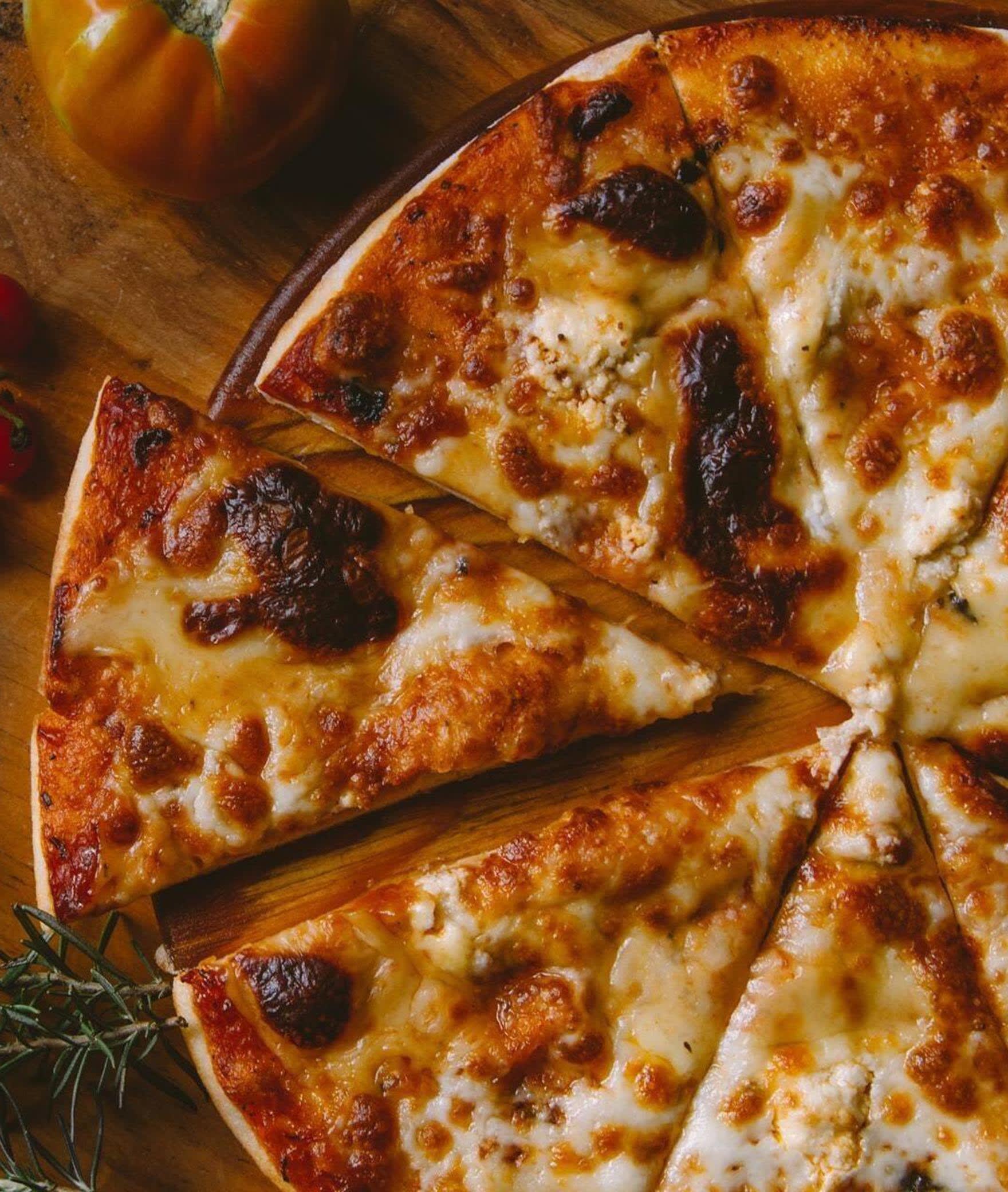 Pizza Tarian - Logo