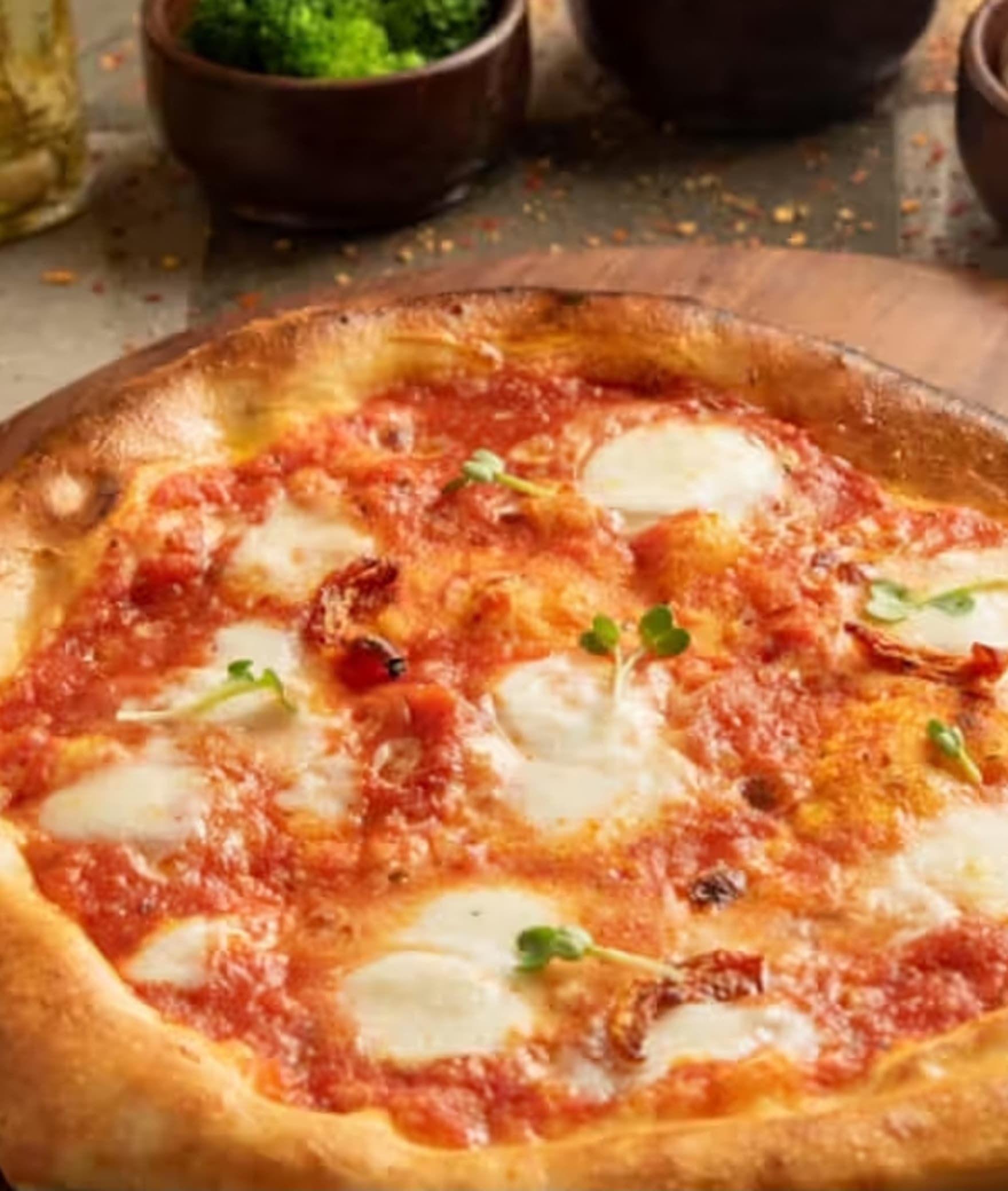 PIZZA TAVOLA - Logo