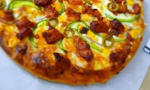 Pizzazz And Olive - Logo