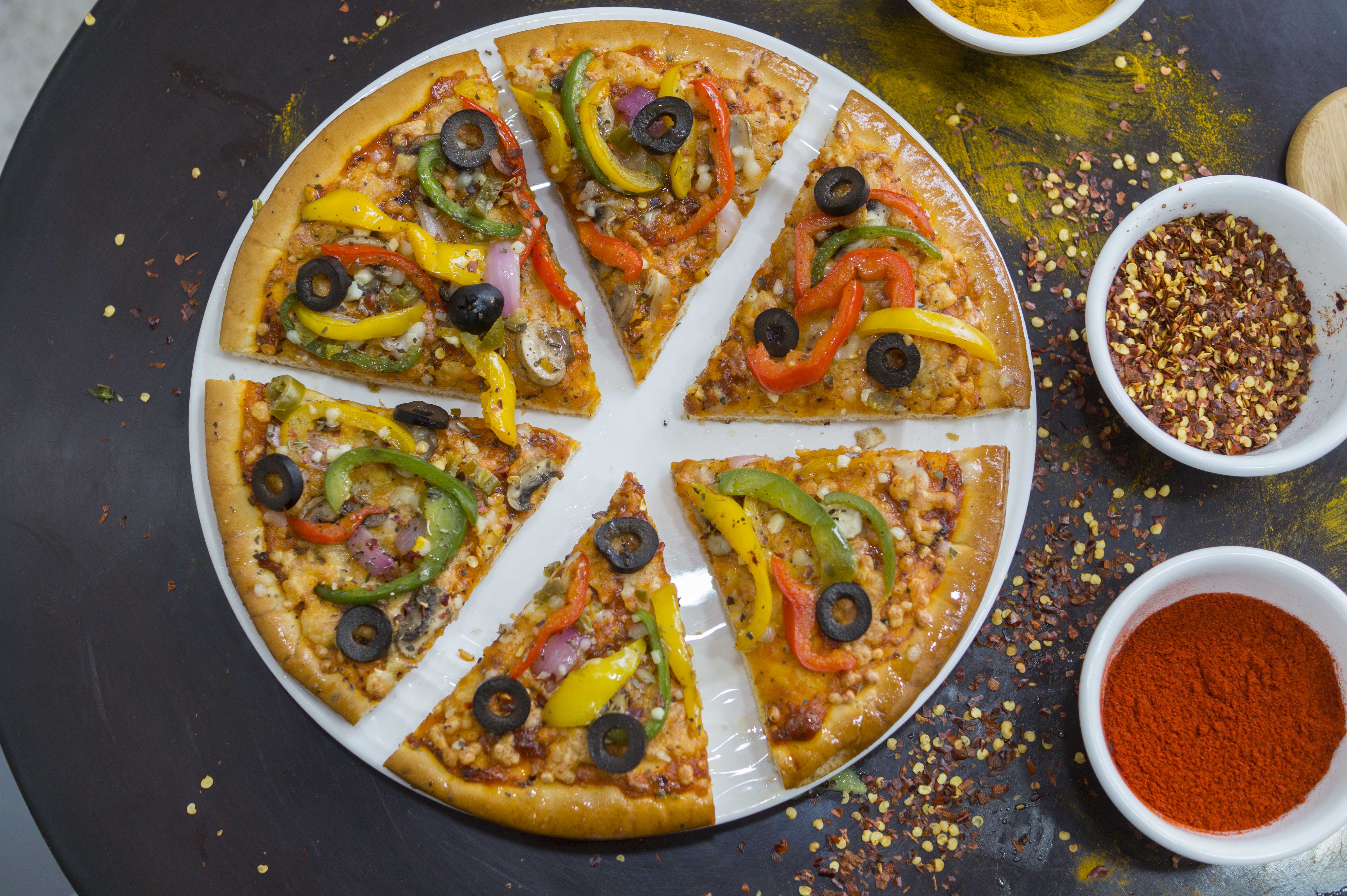 PIZZZAEATO - Logo