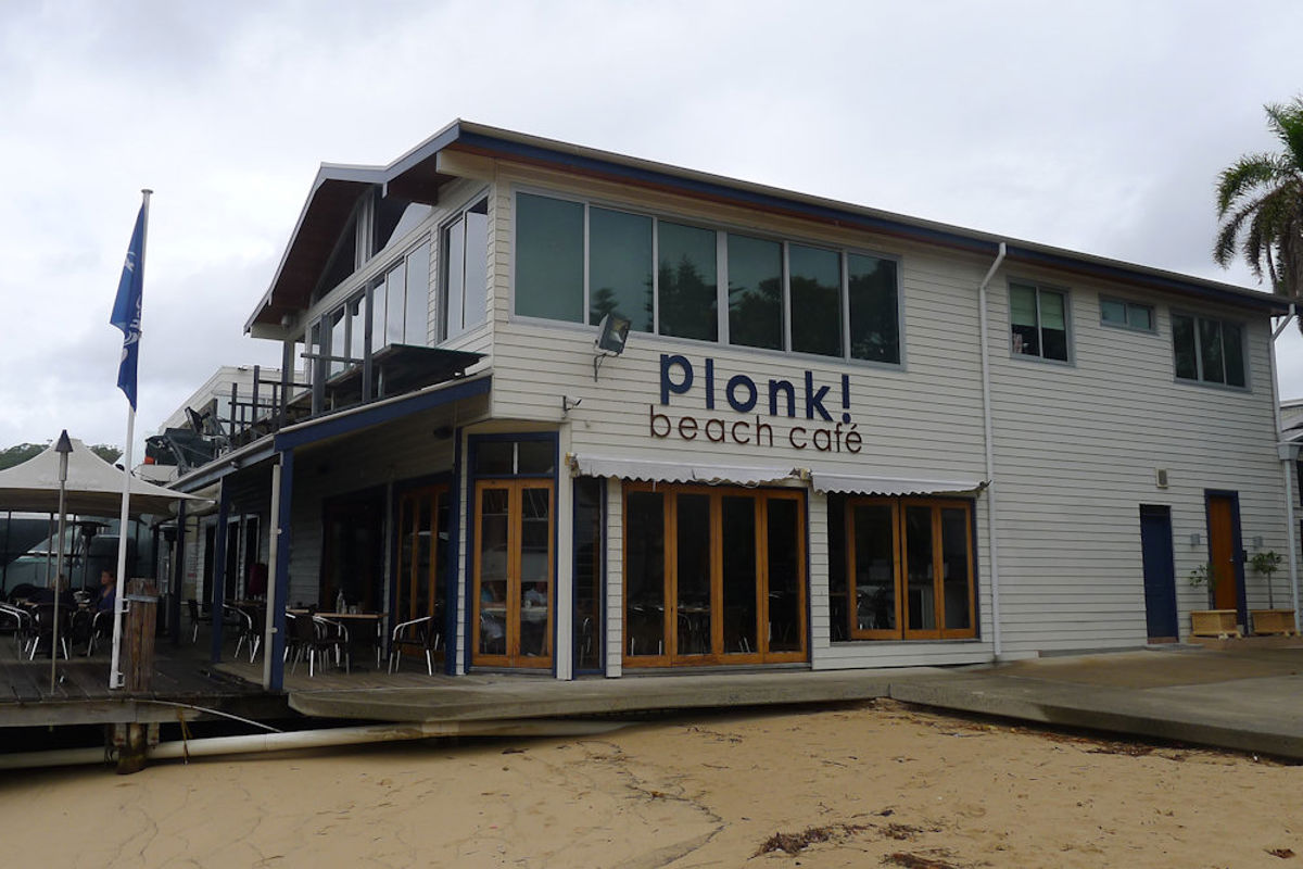 Plonk Beach Cafe - Logo