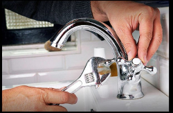 Plumbing World Class - Logo
